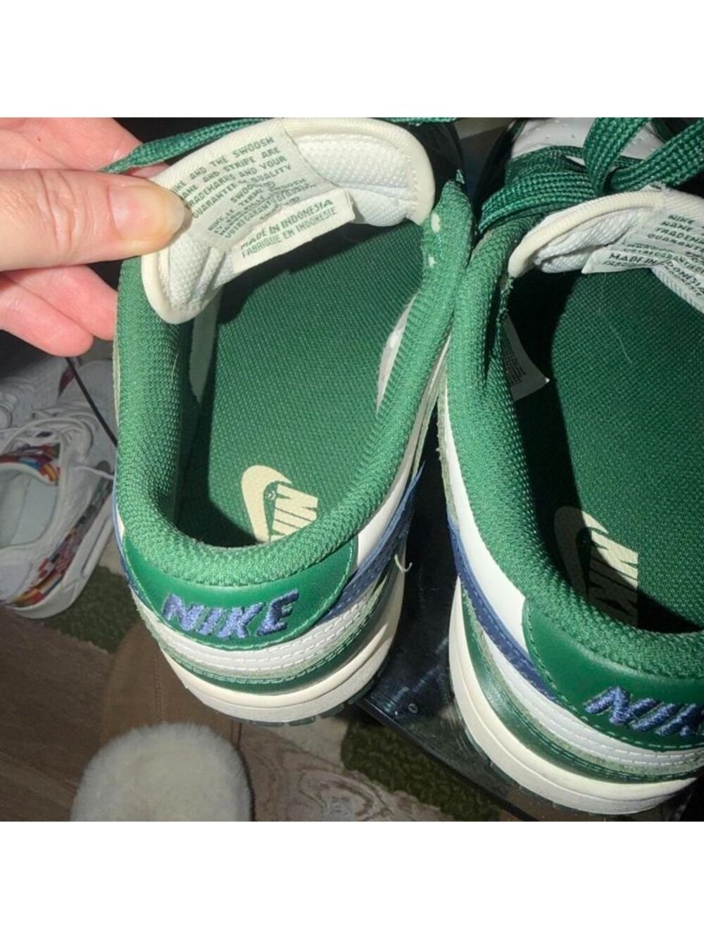 Nike Women's Dunk Low Green and Navy size 7W - Picture 3 of 5